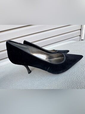 Arnold Churgin Black Velvet Women's Black Pointed Toe Heel Pumps size 6M